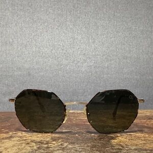 Used Oliver peoples tortoise
